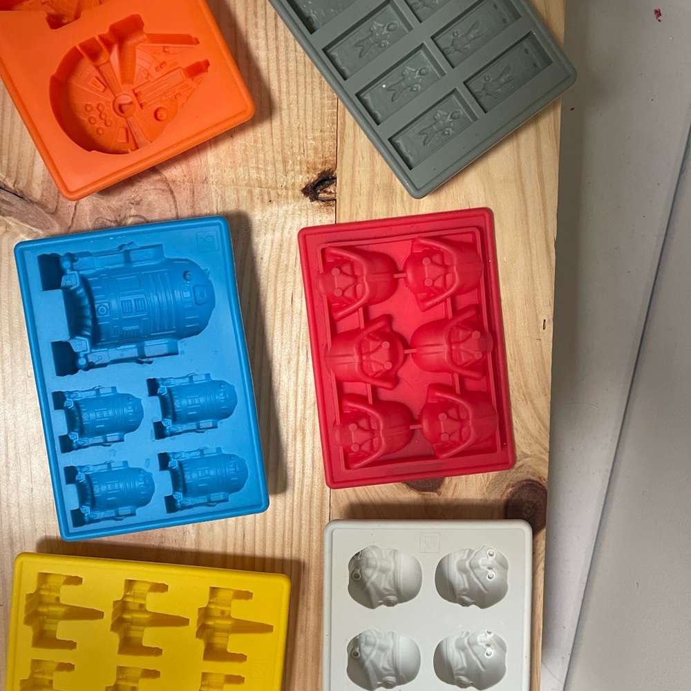Star Wars Silicone Mold Set - Red, Blue, Yellow, Gray, Orange, White